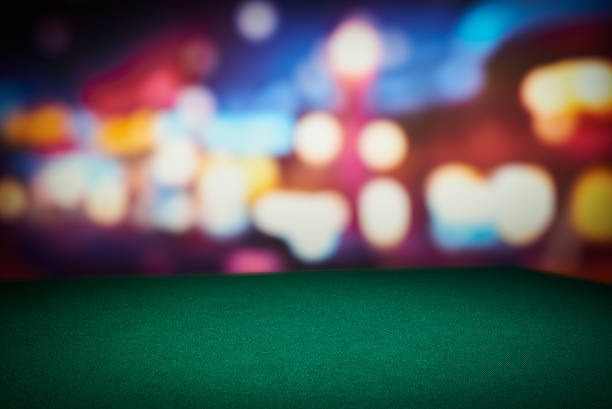 Live Bandar Poker table on congtogel 2025 showing dealer, cards, and multi-camera view